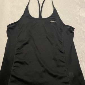 Women’s Nike Tank Top (medium)
